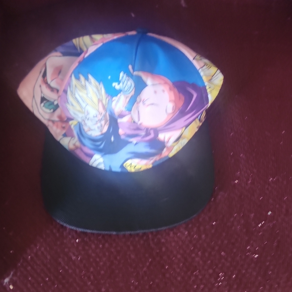 Im Selling This Hat Becuase It Doesen,t Fit Me Thats Why I Want To Sell It
